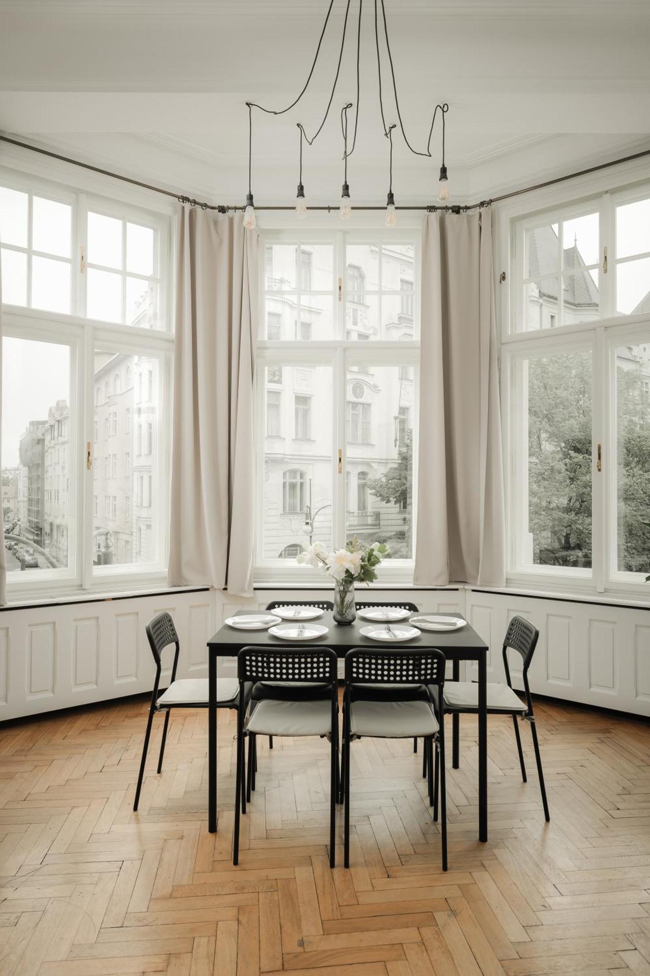 Central Apartments Parizska プラハ エクステリア 写真